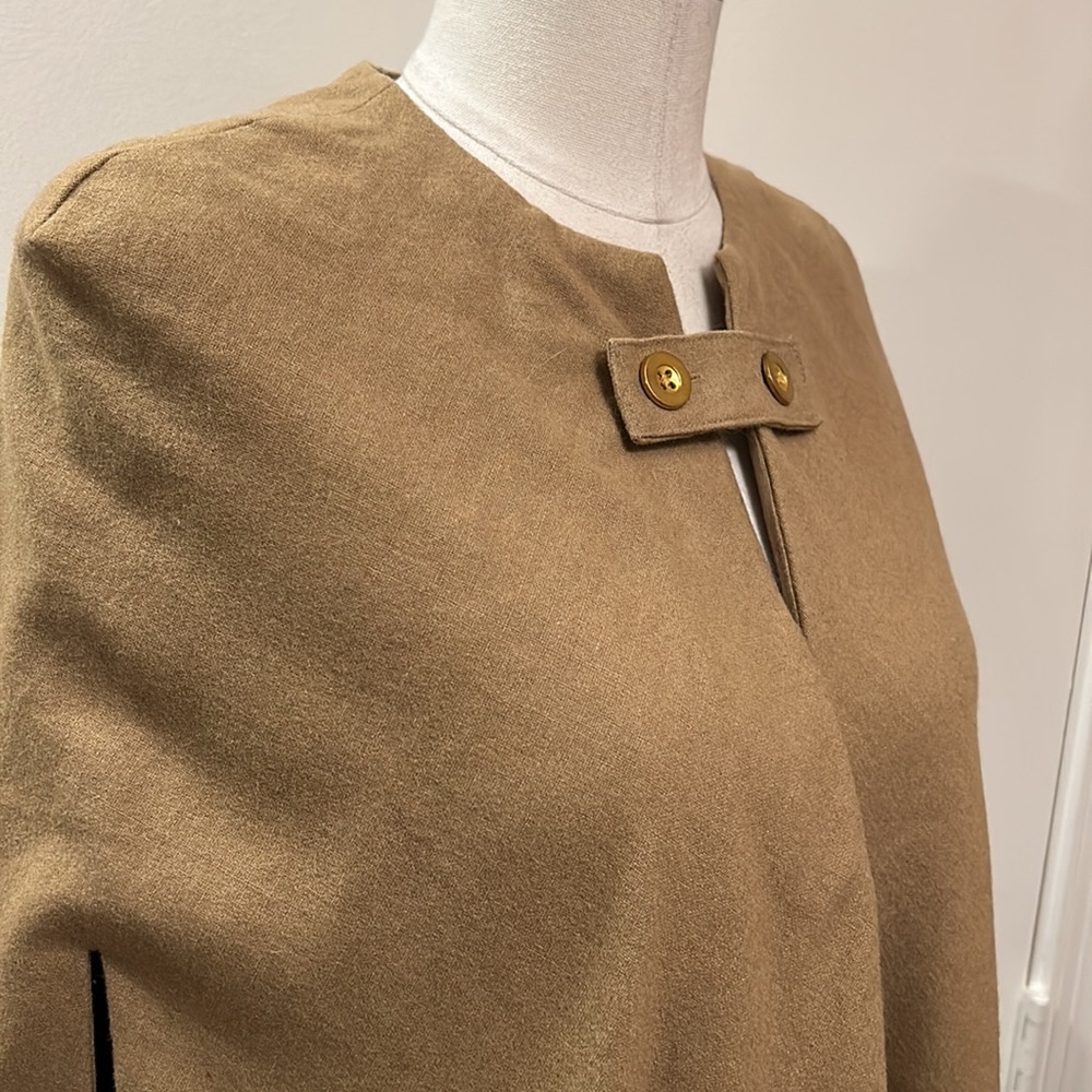 Wayf Where Are You From Cape Size Xs- Like New - image 7